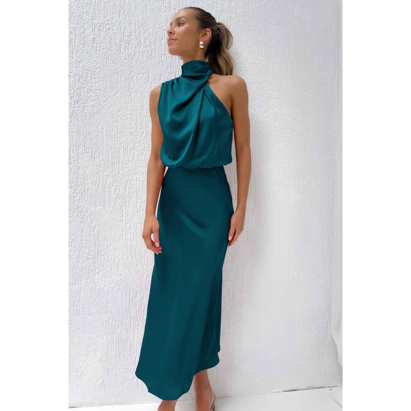 Abigail | Satin Long Dress with American Neckline